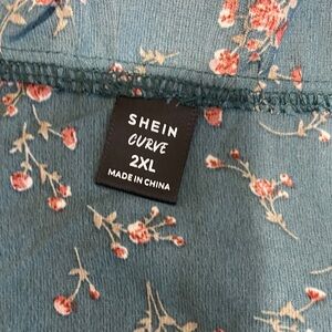 SHEIN Curve Teal and Coral Floral Top